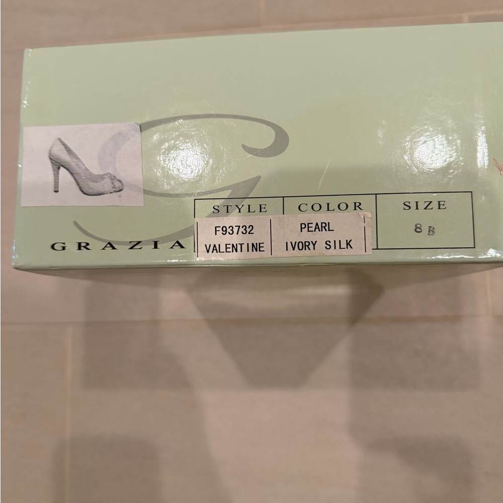 Pearl Ivory Silk Women's Shoes
